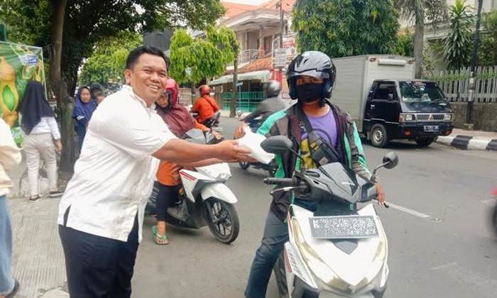 Kepala SMP 5 Kudus Abdul Rochim