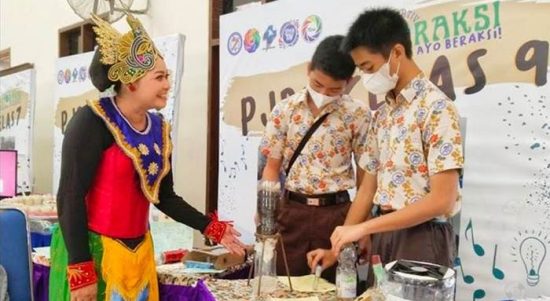 Kepala SMP Masehi Kudus