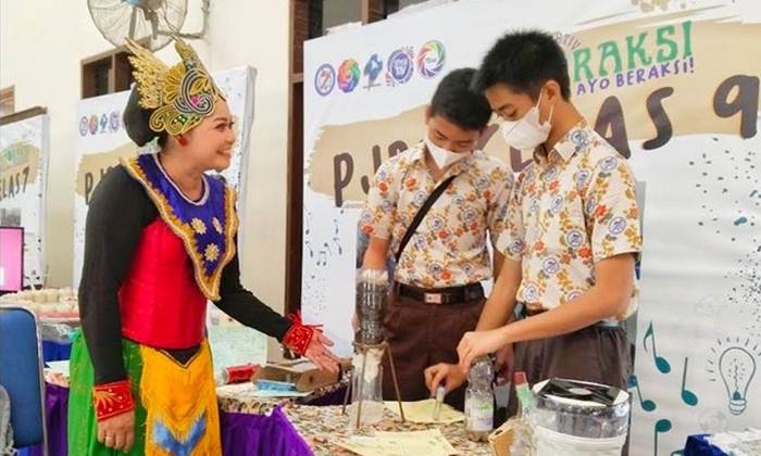 Kepala SMP Masehi Kudus