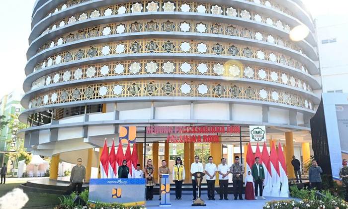 Jokowi-Resmikan-Pembangunan-dan-Renovasi-Sarana-Pendidikan-Kalteng