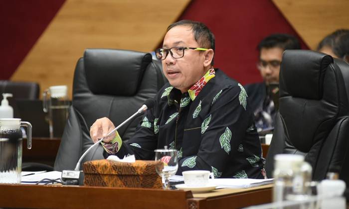 Anggota Komisi X DPR RI Muhammad Purnamasidi saat mengikuti Rapat Kerja Komisi X DPR RI